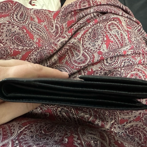 Authentic Prada Saffiano Leather Bifold Wallet. - Picture 9 of 16